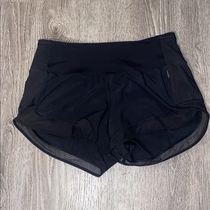 Lululemon short size 4